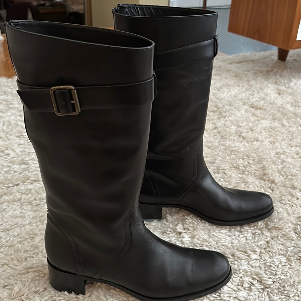 Gorgeous Black Leather Boots with Buckle